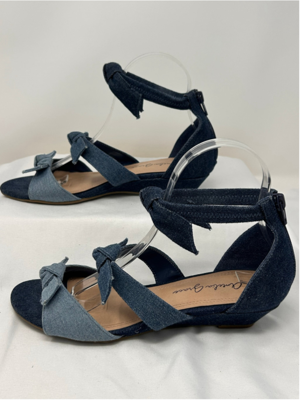 Amelia Grace Two-Tone Denim Knotted Low Wedge Sandals Size 7M